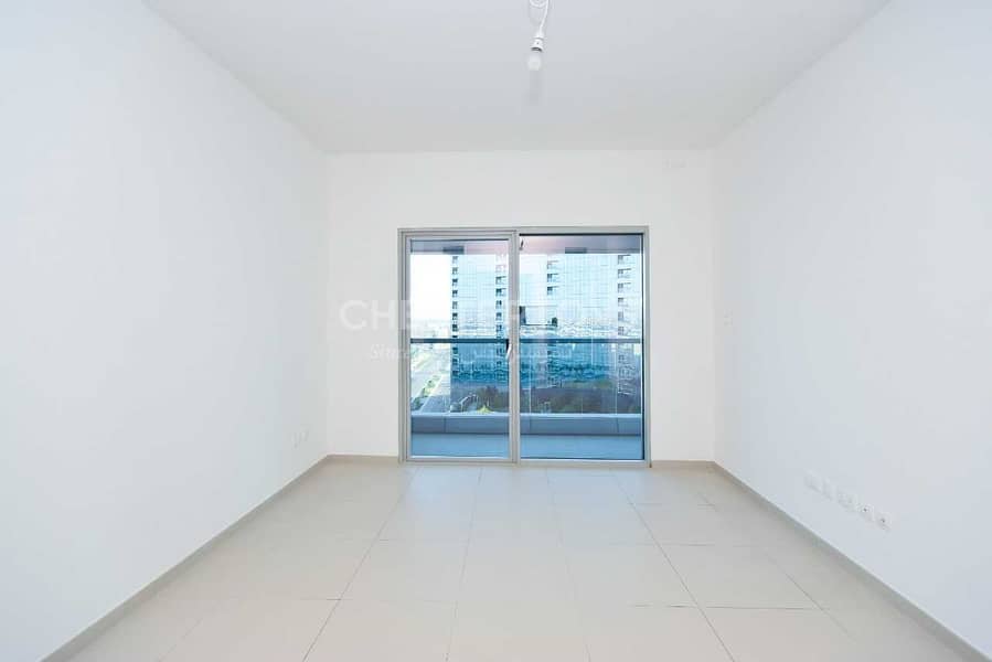 4 Live In This Stunning Unit Terrific & Spacious 1 BR
