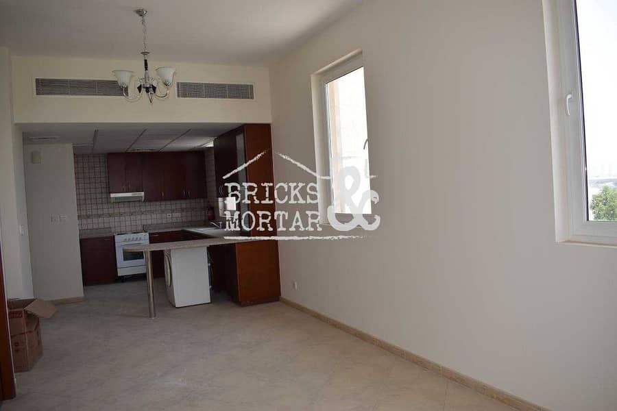 6 4 Cheques | Large apartment | Garden Views