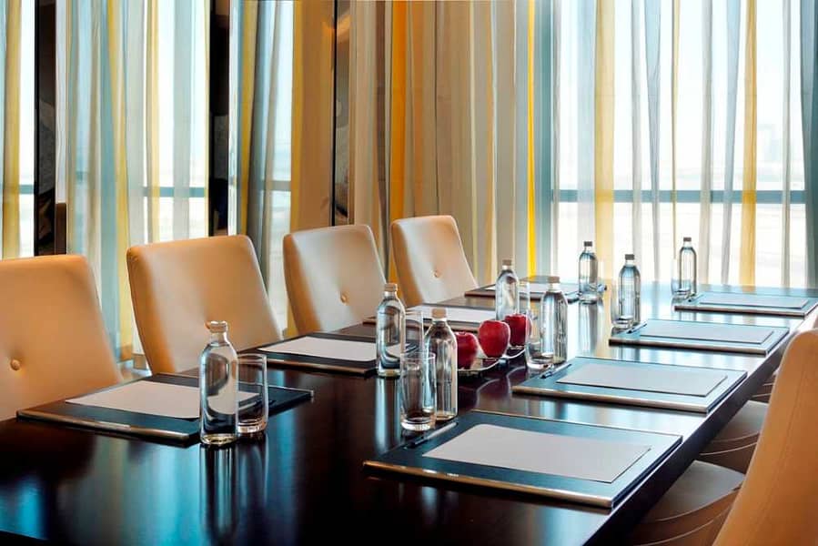7 Jumeirah Meeting Room