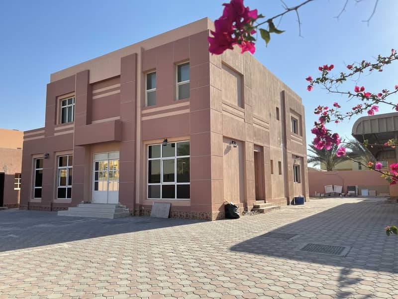 Big villa for sale in albarsha third for sale with best price