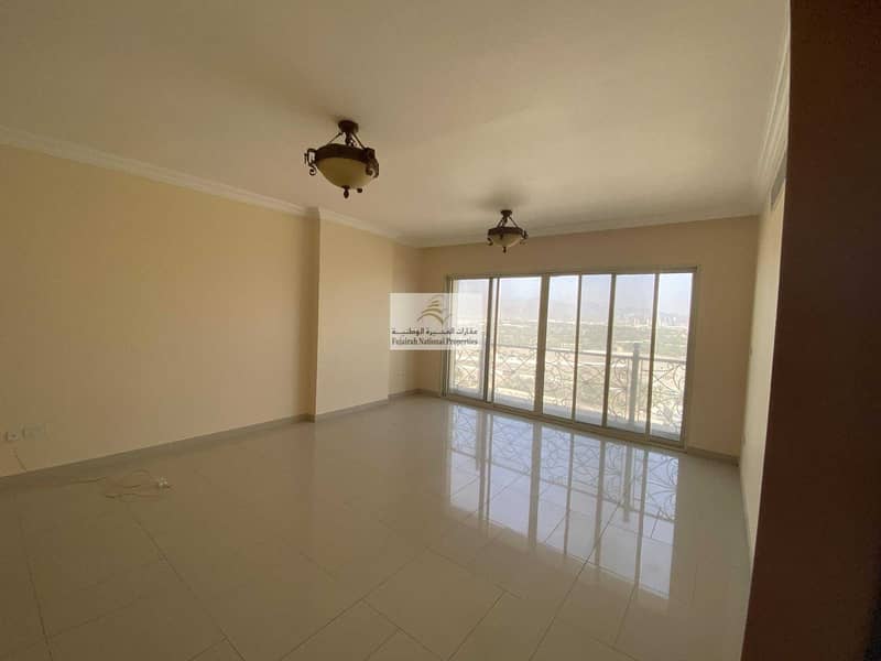 3 Spacious 2 Bedroom Apartment with Amazing View of the City