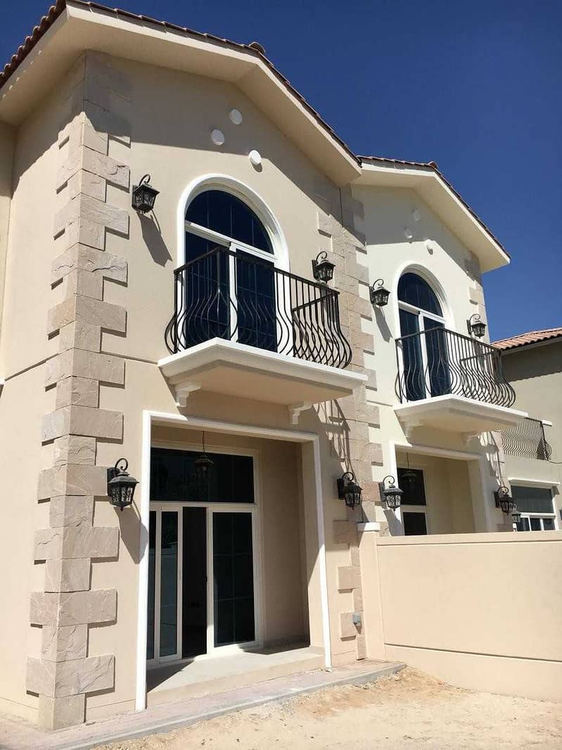 23 Like new Luxurious 4BR 4Baths villa in Casa Familia