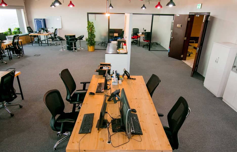 4 Coworking Space at Sheikh Zayed Road