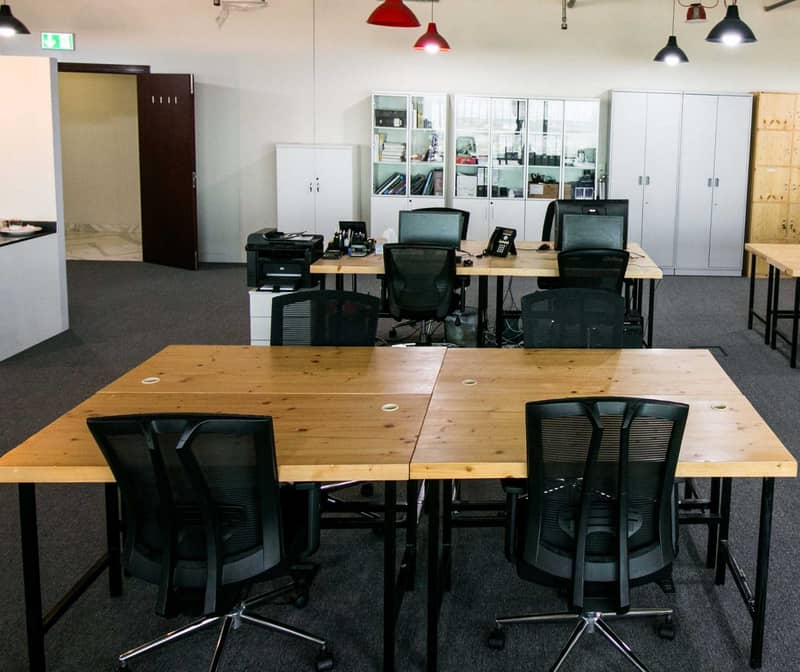 6 Coworking Space at Sheikh Zayed Road