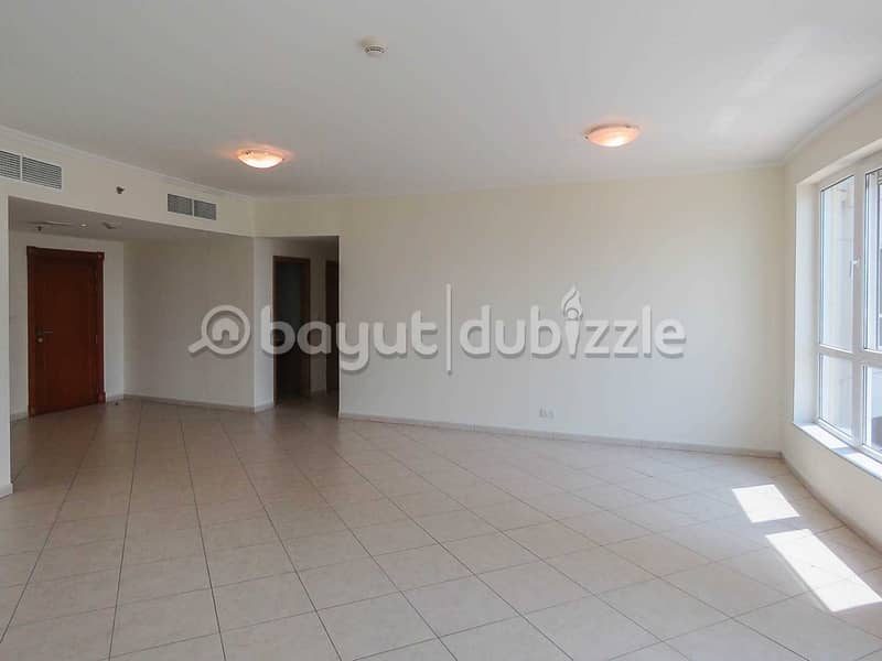 No Agency Commission! 2 Bedroom  Bright and Spacious