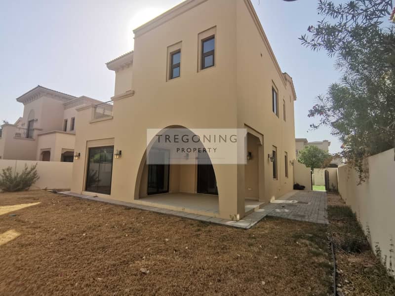 25 Amazing vacant four bed villa for sale