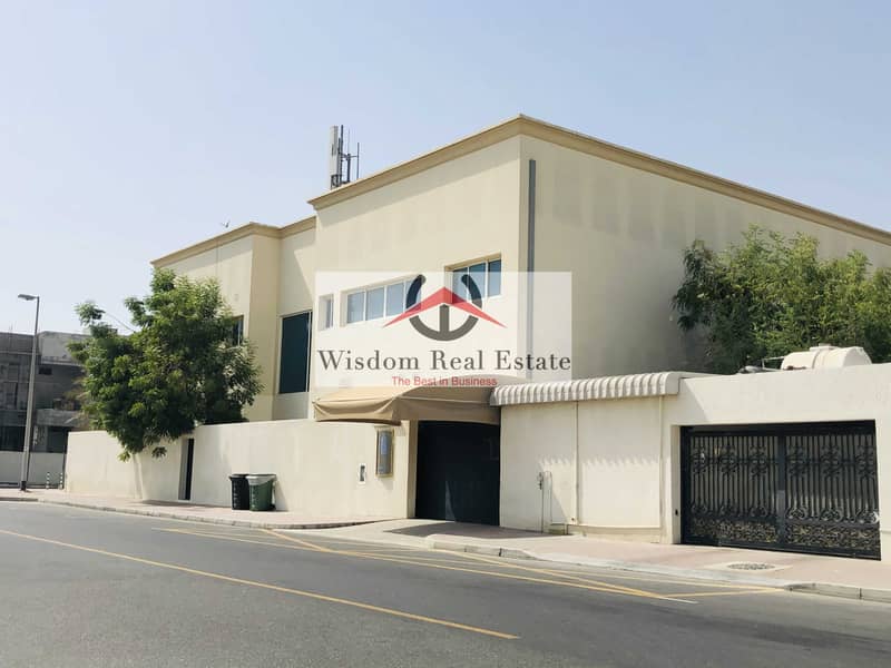 47 Great Deal | NO COMMISSION | Huge Commercial Villa