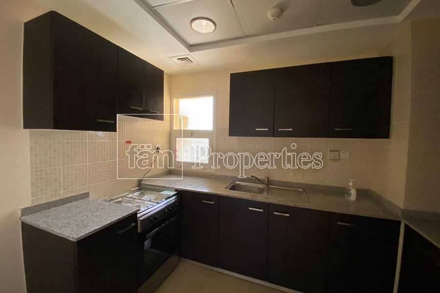 13 One Bedroom With Closed Kitchen Available For Rent