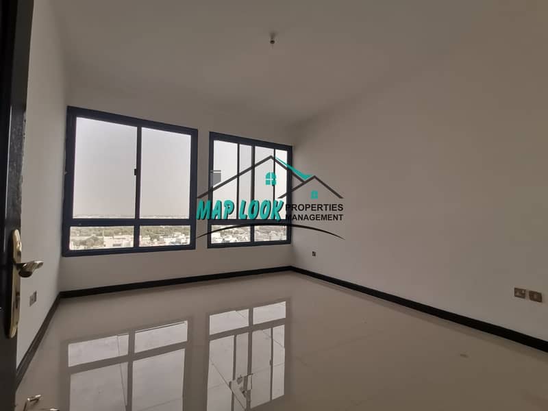 8 Renovated !! 3 bedroom | 3 bathrooms | storeroom | 70k | located in khalidiyah