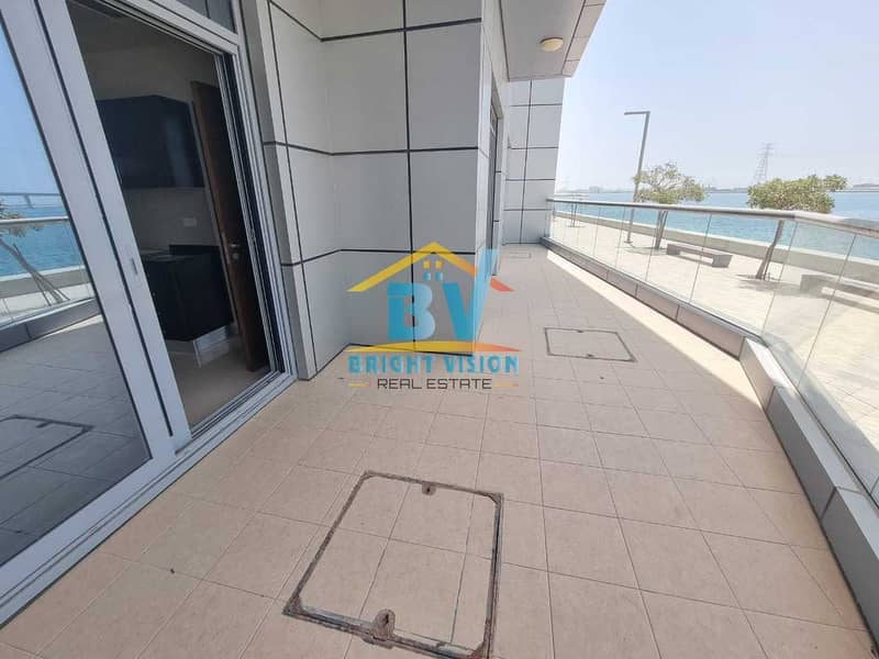 10 Mesmerizing Full Sea View | Modern 3BHK Duplex | Maids & Balcony