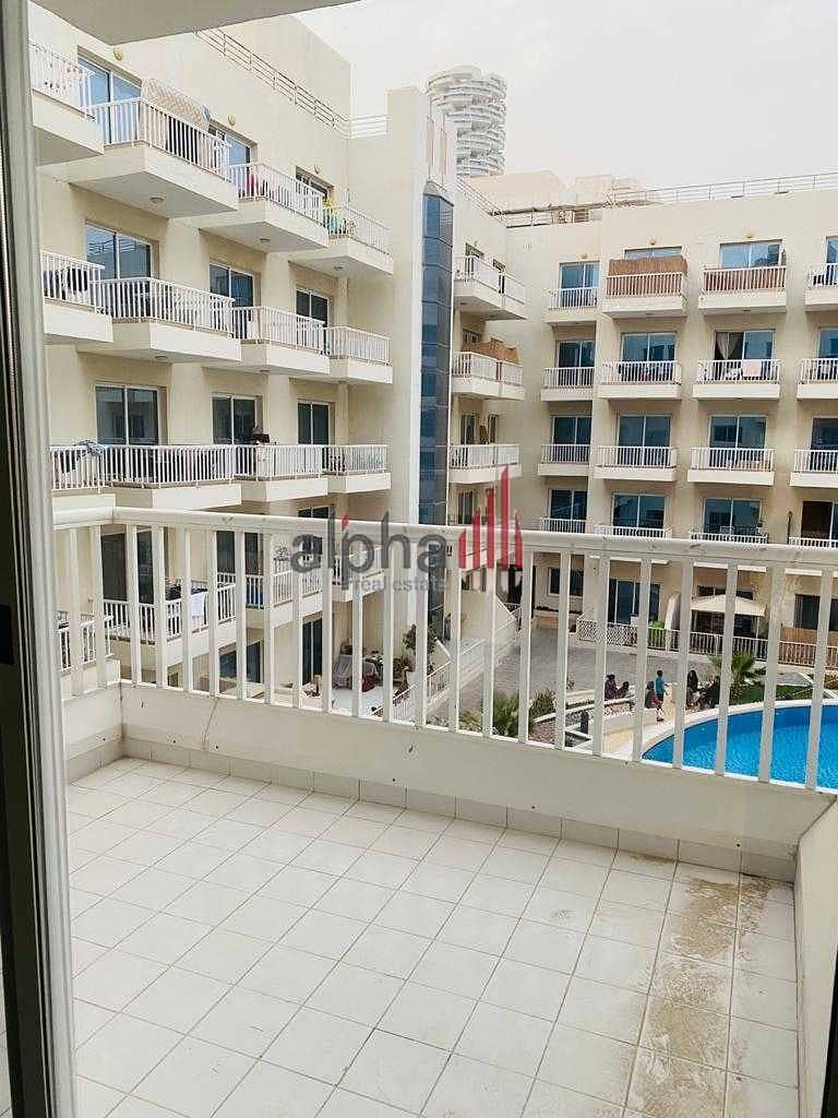 4 Huge 2 bedroom Apartment for rent with pool view