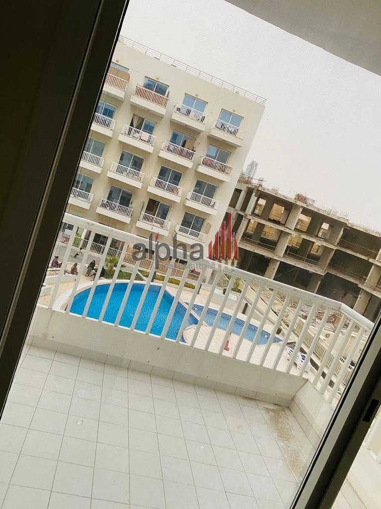 11 Huge 2 bedroom Apartment for rent with pool view