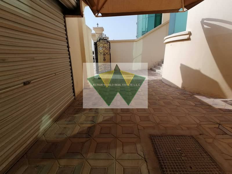 5 Pvt Entrance 5 Bedroom Villa for rent Near Shaibya