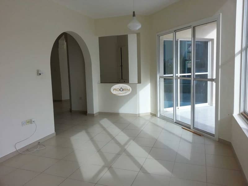 10 Excellent 3 bedroom plus study compound villa  with shared pool in Umm Suqeim 2