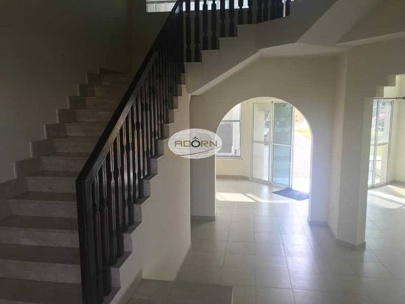 29 Excellent 3 bedroom plus study compound villa  with shared pool in Umm Suqeim 2