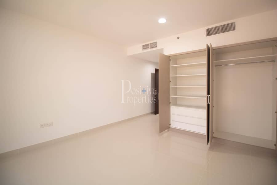 5 BRAND NEW | SPACIOUS UNIT | WITH STUDY ROOM