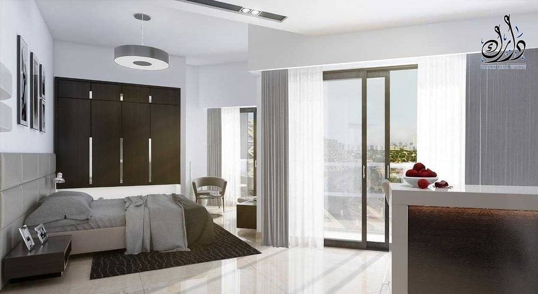 4 Owns a hotel apartment with a return of 8% for a period of 12 years confirmed by the contract