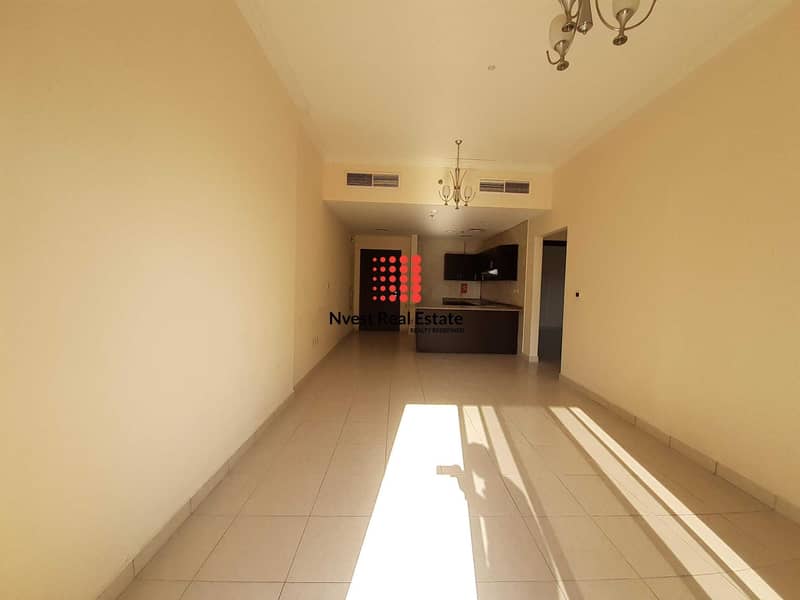 1 Month Free |Spacious  & Bright | Well Maintained |