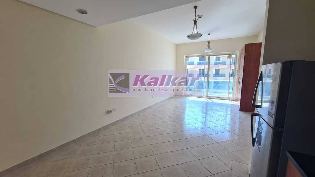 5 Spacious studio with parking  | Unfurnished  | High Floor