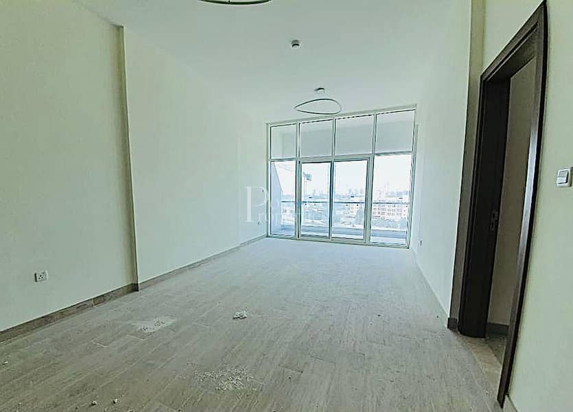 4 EXCULSIVE | BEAUTIFUL SPACIOUS APARTMENT