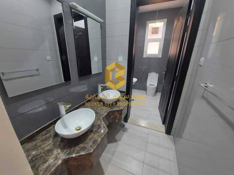12 For rent a brand new villa in the city of South Al Shamkha