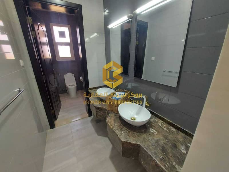13 For rent a brand new villa in the city of South Al Shamkha