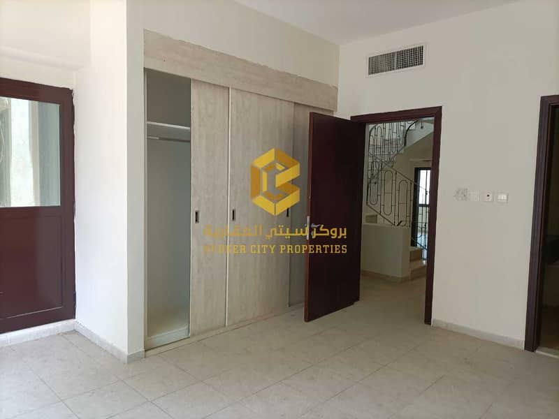 For Rent Villa In Compound In Khalidiya Area