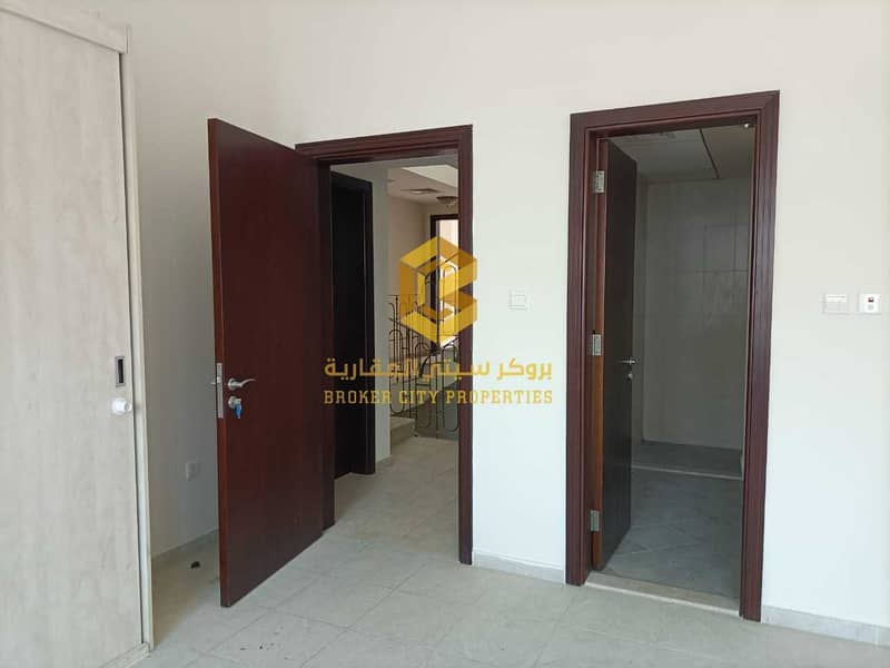 4 For Rent Villa In Compound In Khalidiya Area