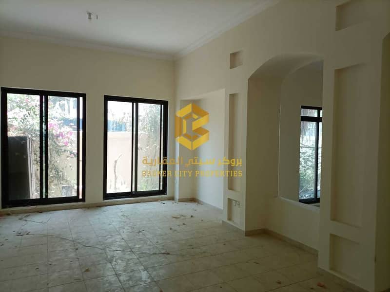8 For Rent Villa In Compound In Khalidiya Area