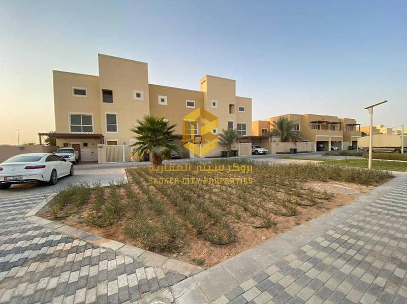 For sale A villa in Khalifa city