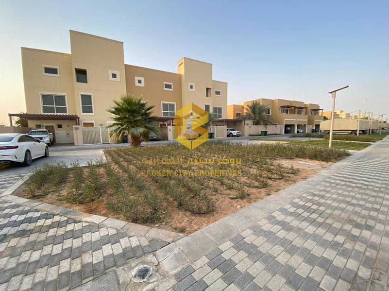 17 For sale A villa in Khalifa city