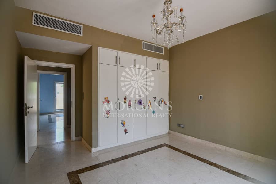 12 460 sq. ft in Meadows 2