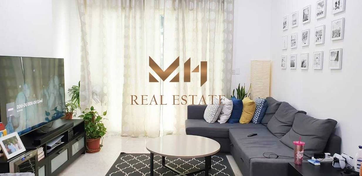7 High Floor | With Balcony | Ready to move in