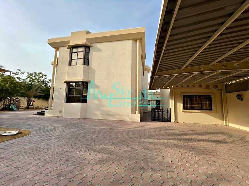 10 Beautiful 5 Bed+M With A Large Garden In Umm Suqeim