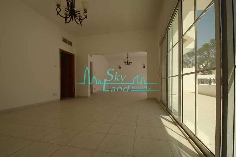 3 Very spacious 4 bed with garden and shared pool Jumeirah 3