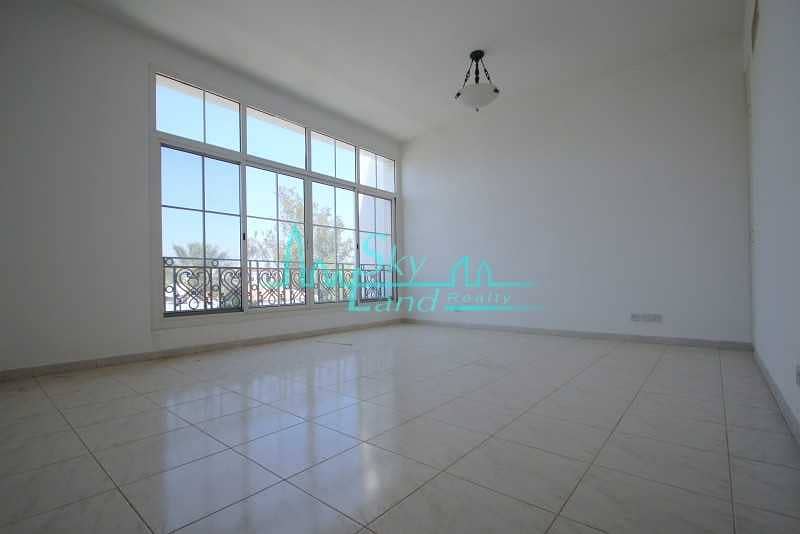 11 Very spacious 4 bed with garden and shared pool Jumeirah 3