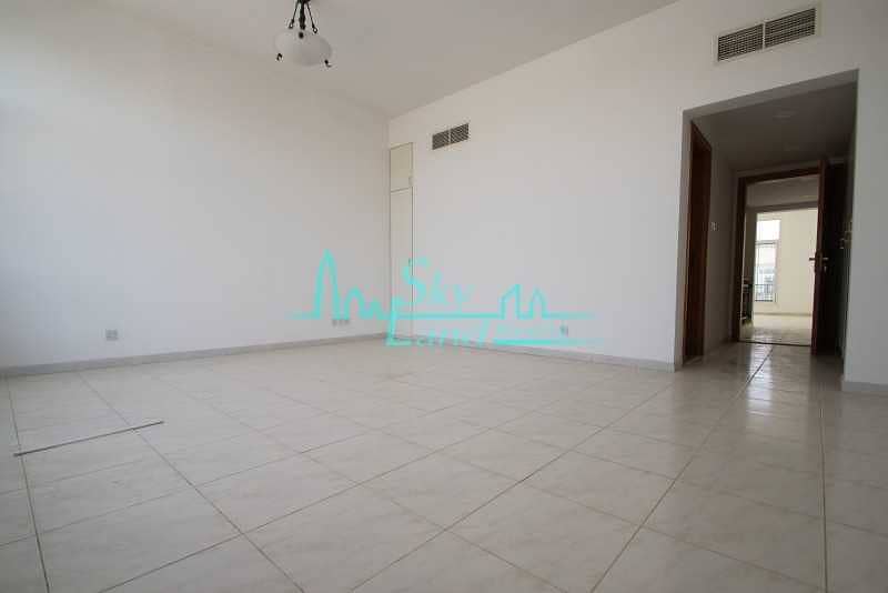 13 Very spacious 4 bed with garden and shared pool Jumeirah 3