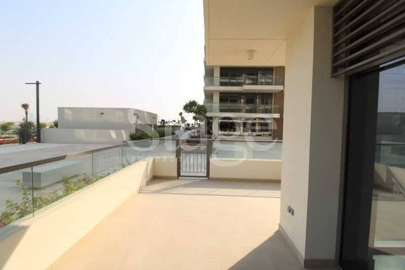4 A very rare apartment to find with a huge terrace. Vacant