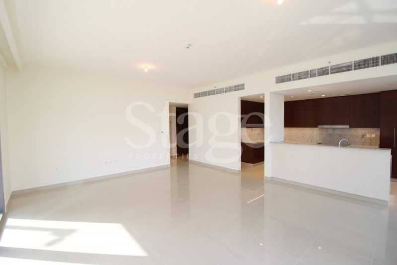 8 A very rare apartment to find with a huge terrace. Vacant