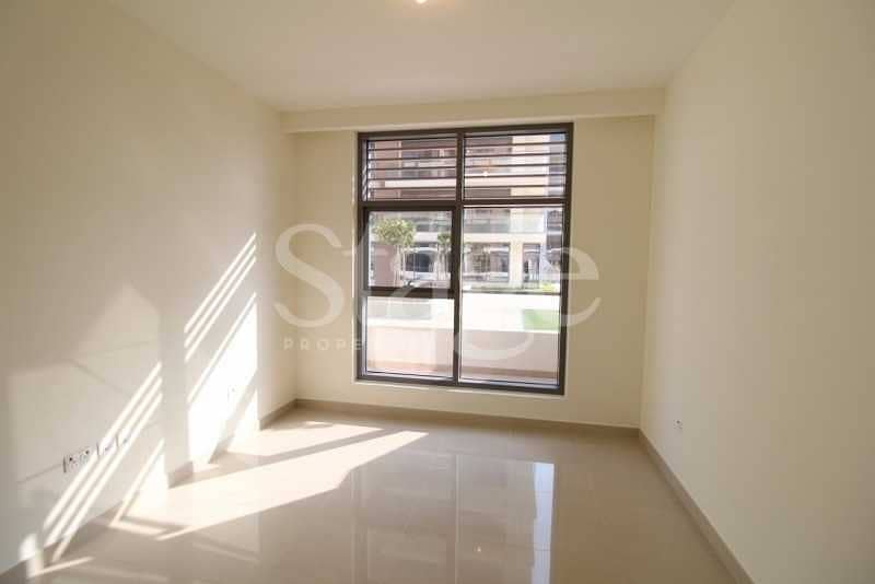 17 A very rare apartment to find with a huge terrace. Vacant