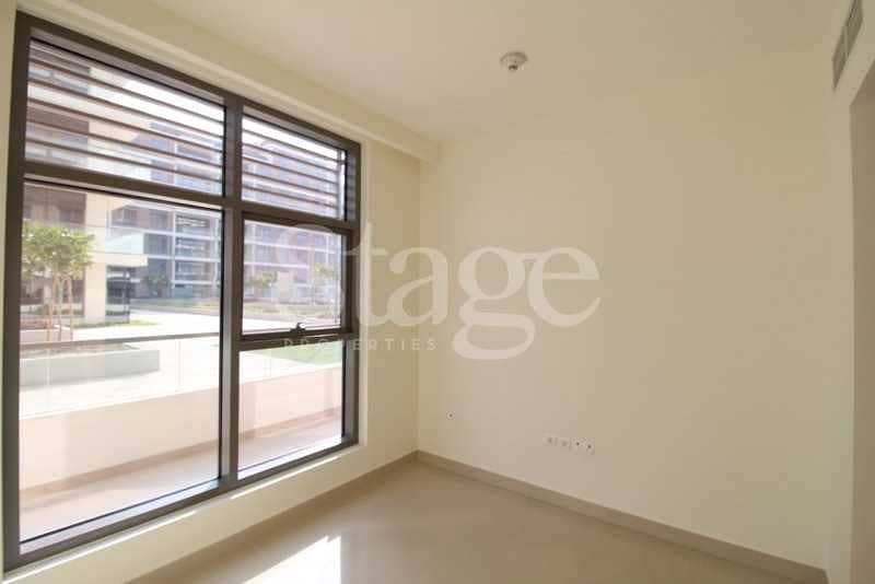 18 A very rare apartment to find with a huge terrace. Vacant