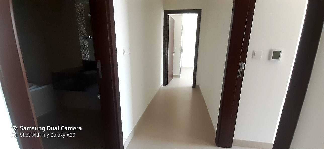 15 2. ,bed Apartment Executive Bachelors max 8 Person Rent 60k in 4,cheques
