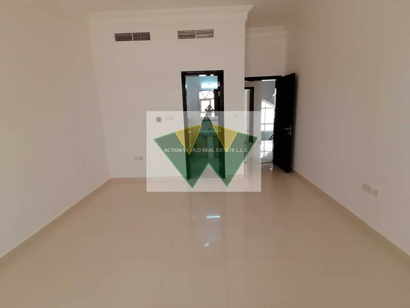 5 Nice 5 MBR Villa Close To Mazyed Mall for rent