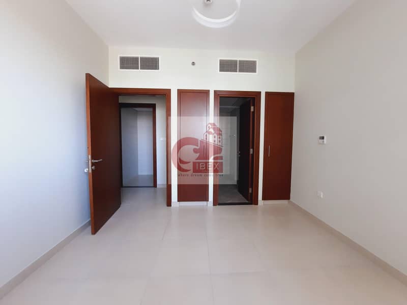 3 40 Days Free - Chiller Free AC Huge 1-BHK With Laundry Room In Jumeirah Garden