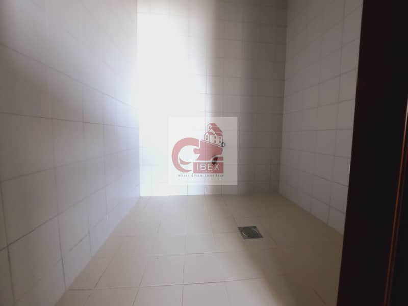 4 40 Days Free - Chiller Free AC Huge 1-BHK With Laundry Room In Jumeirah Garden