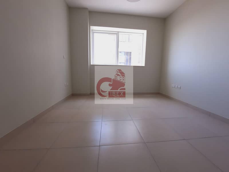 7 40 Days Free - Chiller Free AC Huge 1-BHK With Laundry Room In Jumeirah Garden