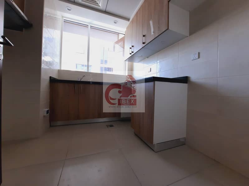 10 40 Days Free - Chiller Free AC Huge 1-BHK With Laundry Room In Jumeirah Garden