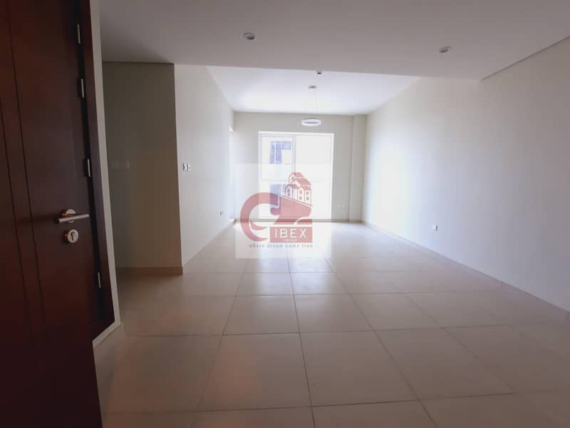 11 40 Days Free - Chiller Free AC Huge 1-BHK With Laundry Room In Jumeirah Garden