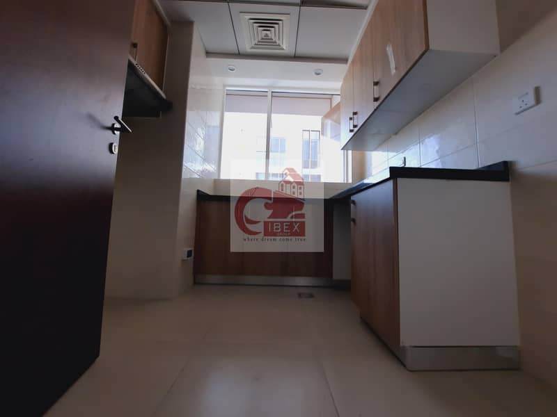 13 40 Days Free - Chiller Free AC Huge 1-BHK With Laundry Room In Jumeirah Garden