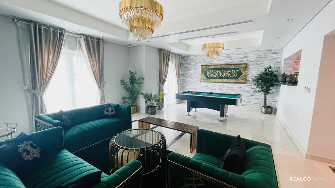 Phase 2. Owner occupied. Amazing location. Phase 2. Owner occupied. Amazing location.